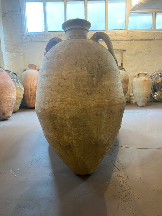 Luce – 19th Century Tunisian Olive Pot