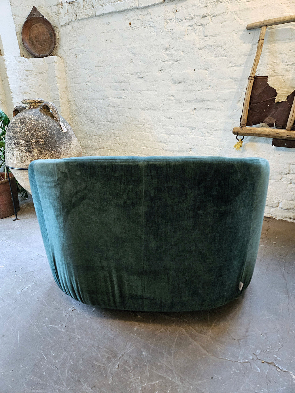 Kidney Swivel Snuggler Chair - Moss Green