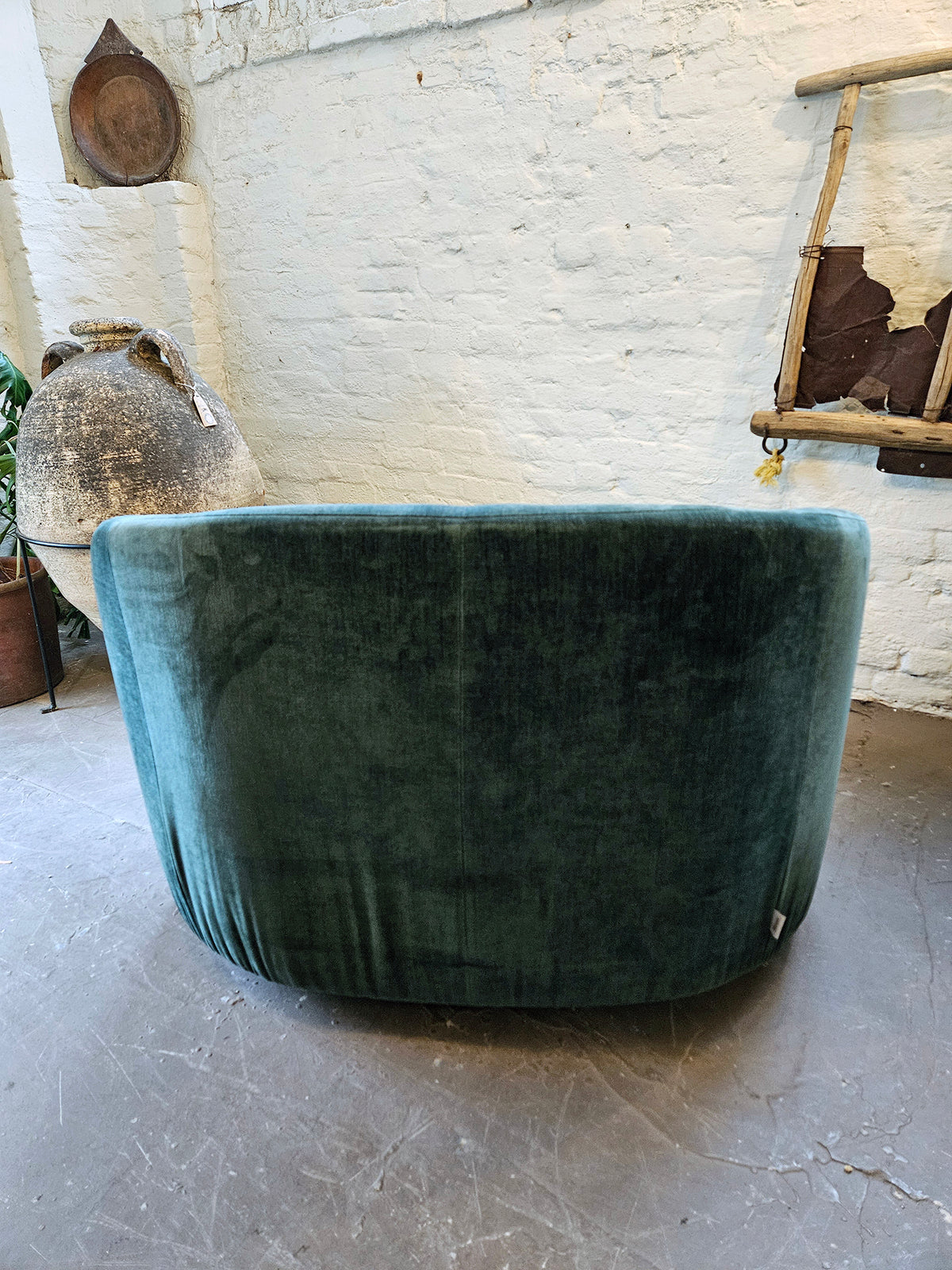 Kidney Swivel Snuggler Chair - Moss Green