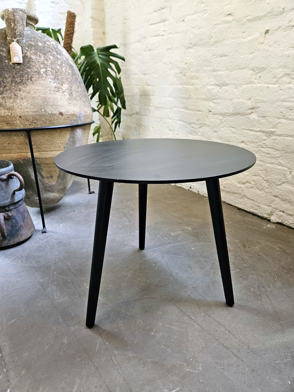 Tripod side table (shorter)